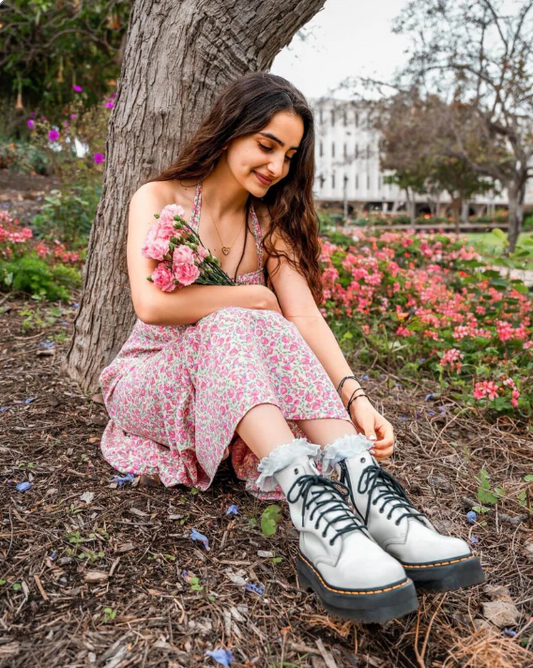 white lace socks